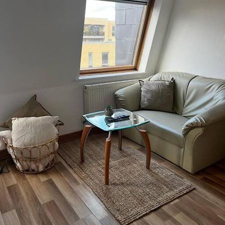Quirky Studio Flat Selfcontained Londres Exterior foto